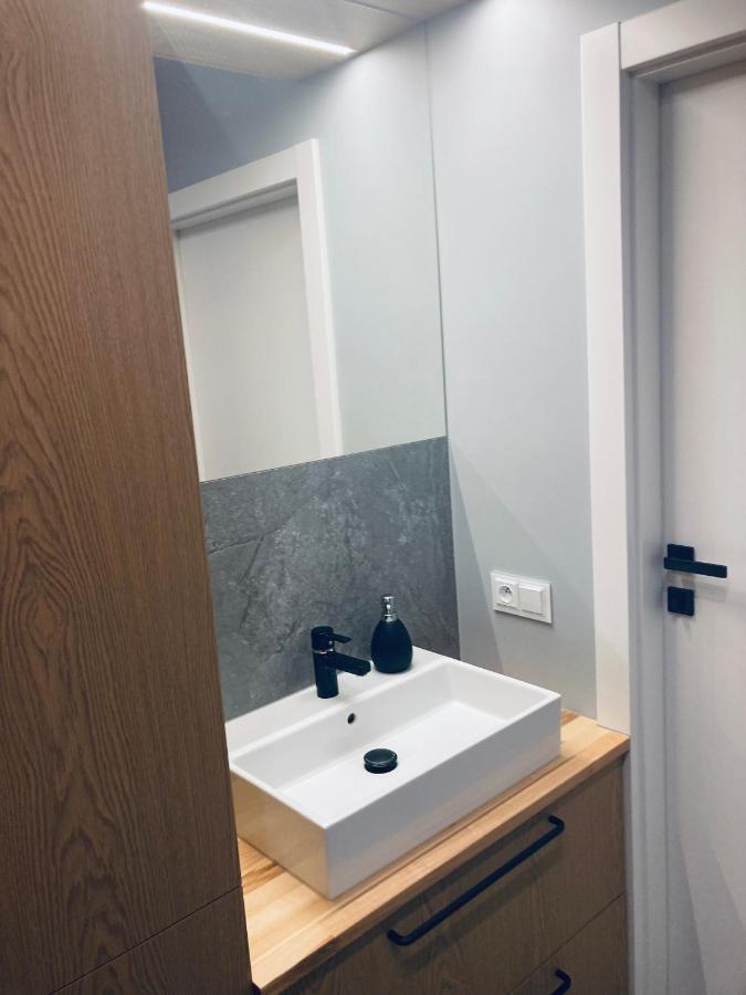 غدانسك Garden Apartment Free Parking Place المظهر الخارجي الصورة